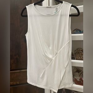 🎉 Clearance Sale! Elie Tahari Mina stretch modal knit top pearl white, Medium